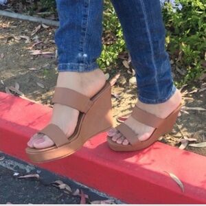 Tan Double Strap Platform Women’s Wedge Sandals✨